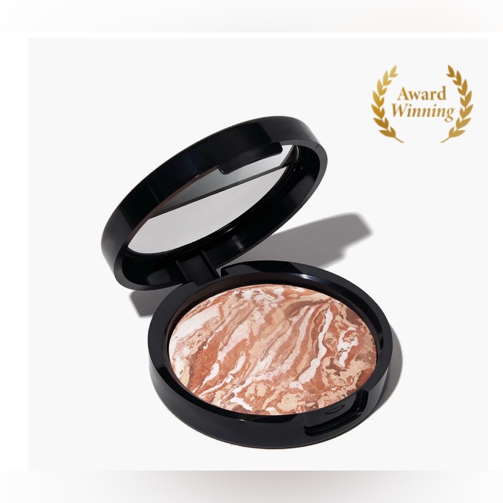 Laura Geller Baked-n- Brighten Bronzer in Fair
